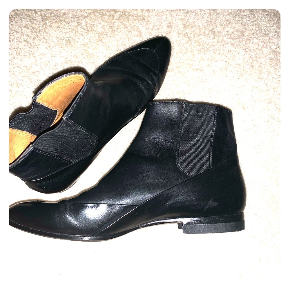 - Balenciaga Chelsea Boots